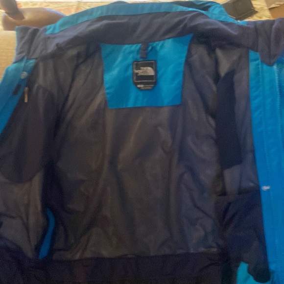 Women’s North Face ski/snowboard jacket. Bright blue /Navy blue. Size L - Picture 5 of 9